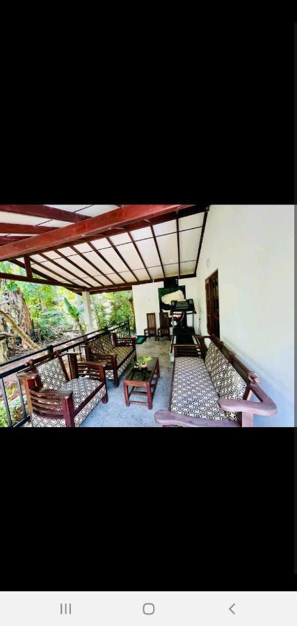 Orange Villa Хикадува Екстериор снимка