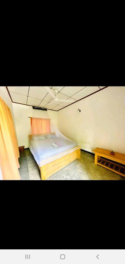 Orange Villa Хикадува Екстериор снимка
